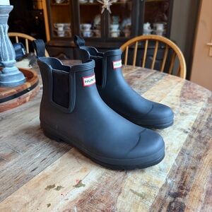 NEW Hunter Original Chelsea Rain Boots Black Women’s Size 11 Waterproof